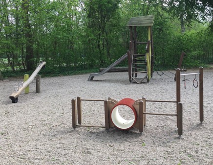 Spielplatz für heiße Tage.jpg